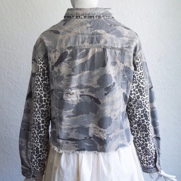 POL Distressed Camo Cheetah Print Denim Jacket S - Picture 2 of 16